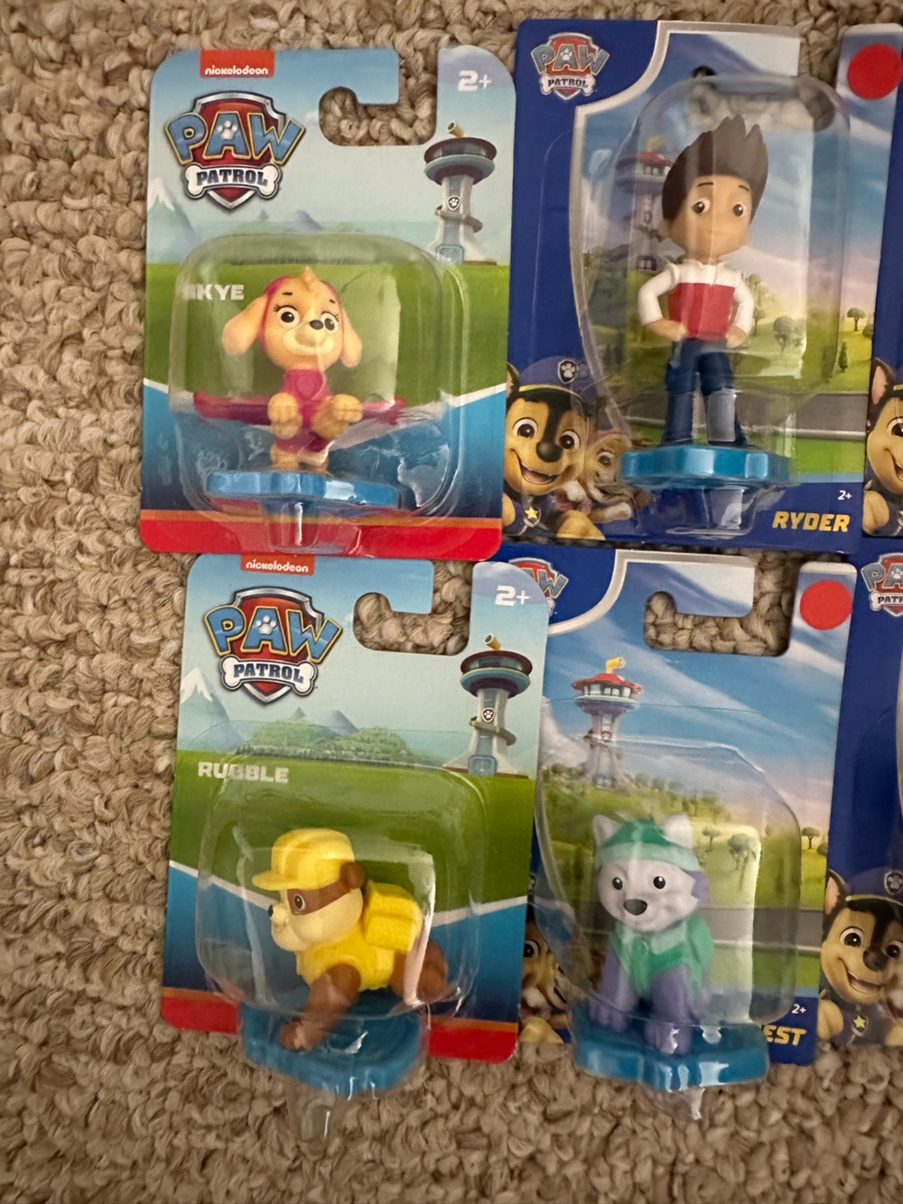 Set of 8 Paw Patrol Character Figures - Picture 2 of 5